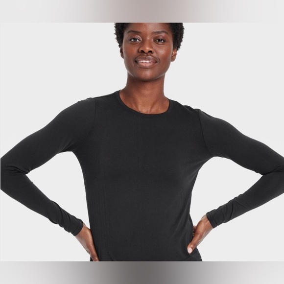 all in motion Tops - NWT All in Motion Women’s Seamless Long Sleeve Moisture Wicking Pullover Sz XL